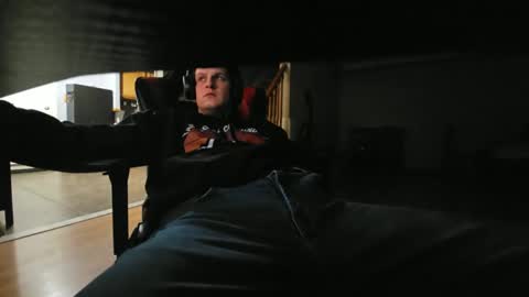 Snapshot of brian7891012 chatting on March 9, 2025, 7:01 am brian7891012 online show from March 9, 2025, 7:01 am