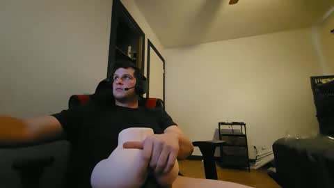 Snapshot of brian7891012 chatting on January 13, 2026, 8:03 pm brian7891012 online show from January 13, 2026, 8:03 pm