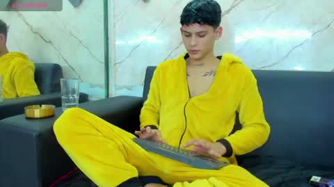 Snapshot of brian_hotof1 chatting on May 29, 2026, 12:25 pm brian_hotof1 online show from May 29, 2026, 12:25 pm
