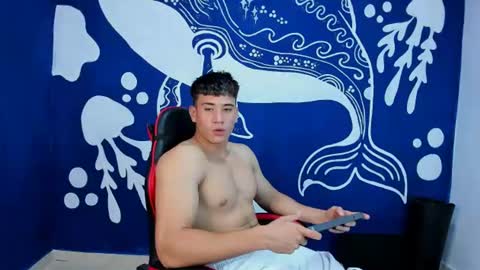 Snapshot of brian_muscle chatting on July 12, 2026, 1:18 am Brian Muscle online show from July 12, 2026, 1:18 am