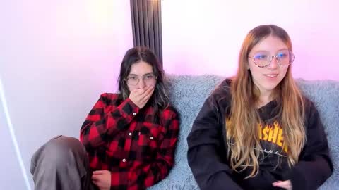 Snapshot of briarandblair chatting on October 22, 2025, 2:28 pm briarandblair online show from October 22, 2025, 2:28 pm