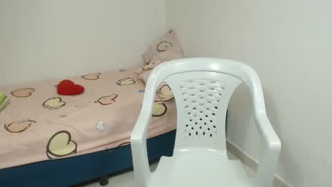 brida_angela29 online show from September 25, 2025, 1:04 pm