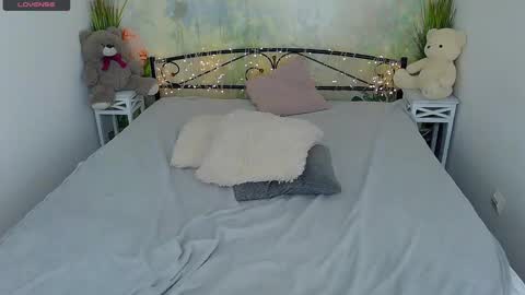 Snapshot of bridgetfoxxy chatting on March 4, 2025, 12:01 pm bridgetfoxxy online show from March 4, 2025, 12:01 pm