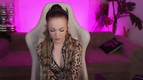 Diamonds Girls online show from December 2, 2025, 11:45 pm