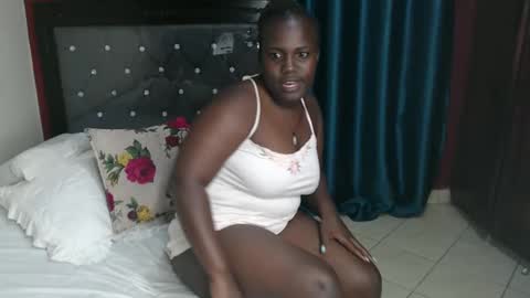 Snapshot of brightebony chatting on December 28, 2024, 12:26 am Bright online show from December 28, 2024, 12:26 am