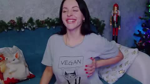 Snapshot of brilliant_doll chatting on January 14, 2026, 2:28 am Nika online show from January 14, 2026, 2:28 am