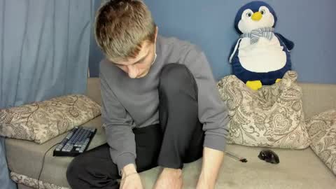 bristlebback online show from April 15, 2026, 9:38 am