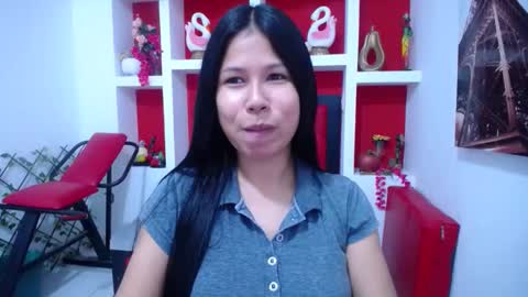 Snapshot of britanyx1 chatting on October 15, 2025, 12:05 pm britanyx1 online show from October 15, 2025, 12:05 pm