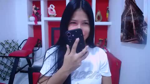 Snapshot of britanyx1 chatting on October 20, 2025, 12:27 pm britanyx1 online show from October 20, 2025, 12:27 pm