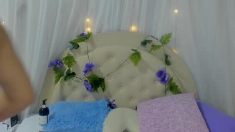 Brithany Rousee online show from December 31, 2024, 12:04 pm