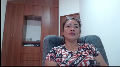 Snapshot of britney180 chatting on February 9, 2026, 3:16 pm britney180 online show from February 9, 2026, 3:16 pm