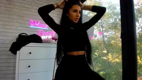 britney_charm online show from October 22, 2025, 6:46 am