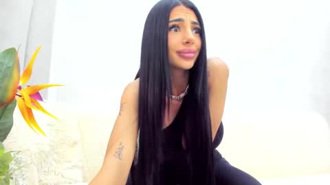 Snapshot of britney_charm chatting on February 15, 2026, 7:51 am britney_charm online show from February 15, 2026, 7:51 am