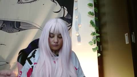 Snapshot of brittany_bubbles chatting on December 20, 2025, 12:18 am maru miaw Please help me to reach 100 thumbs up online show from December 20, 2025, 12:18 am