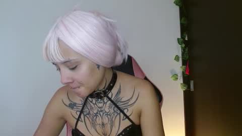 Snapshot of brittany_bubbles chatting on February 11, 2026, 7:41 pm maru miaw Please help me to reach 100 thumbs up online show from February 11, 2026, 7:41 pm