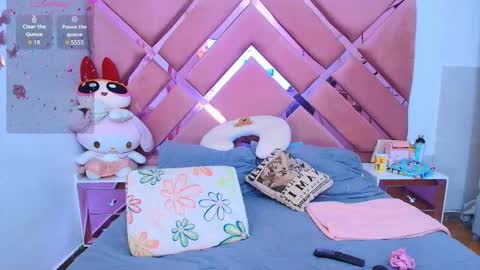 Snapshot of brittanyboa chatting on November 25, 2025, 11:27 pm Brittany Boa online show from November 25, 2025, 11:27 pm