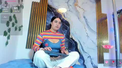 brittanyy20 online show from October 15, 2025, 9:42 am