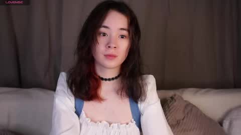 Snapshot of britthe chatting on January 7, 2026, 1:02 pm Lina online show from January 7, 2026, 1:02 pm