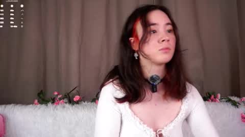 Snapshot of britthe chatting on February 2, 2026, 11:31 am Lina online show from February 2, 2026, 11:31 am