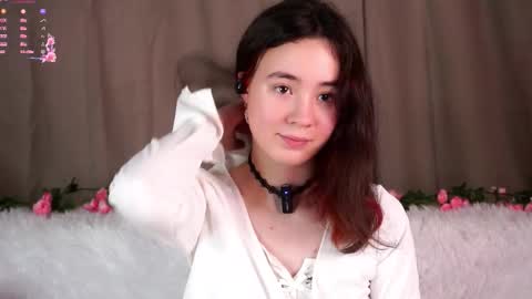 Snapshot of britthe chatting on February 7, 2026, 11:25 am Lina online show from February 7, 2026, 11:25 am