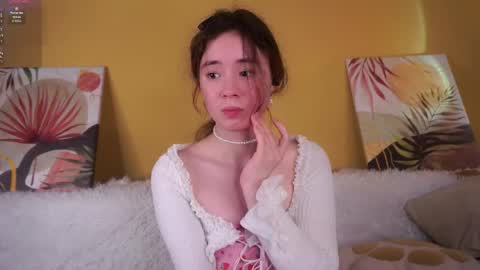 Lina online show from May 14, 2026, 1:40 pm