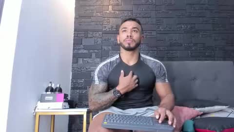 brock_hurn online show from November 2, 2025, 8:33 pm