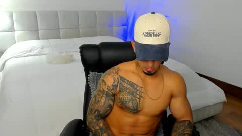 Snapshot of brody_dallas1 chatting on December 5, 2025, 6:55 am brody_dallas1 online show from December 5, 2025, 6:55 am