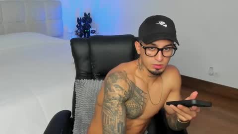 Snapshot of brody_dallas1 chatting on April 8, 2026, 2:22 am brody_dallas1 online show from April 8, 2026, 2:22 am