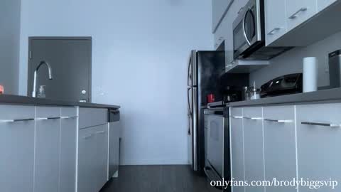 Snapshot of brodybiggs chatting on November 23, 2025, 8:19 pm Brody Biggs online show from November 23, 2025, 8:19 pm