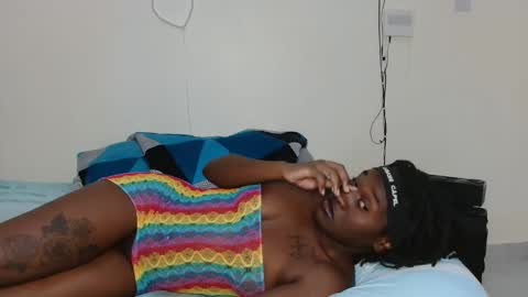 broken_haloo online show from March 9, 2026, 7:01 am