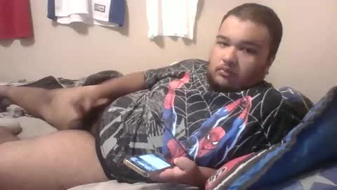 Snapshot of bronxforlife chatting on December 5, 2024, 5:15 am bronxforlife online show from December 5, 2024, 5:15 am