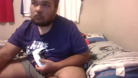 Snapshot of bronxforlife chatting on December 23, 2024, 2:45 am bronxforlife online show from December 23, 2024, 2:45 am