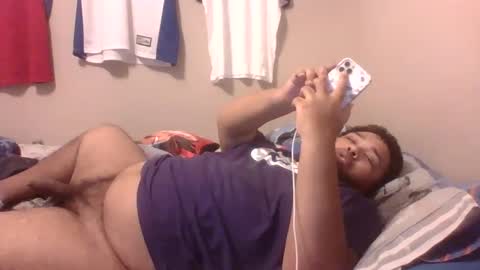 Snapshot of bronxforlife chatting on February 5, 2025, 3:55 am bronxforlife online show from February 5, 2025, 3:55 am