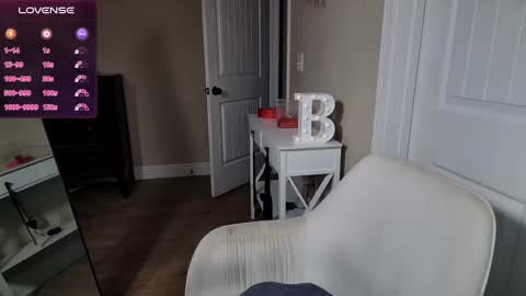 brookebee online show from December 20, 2024, 1:03 am