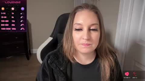 brookebee online show from March 12, 2025, 1:47 am