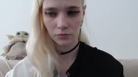 brookewylde_20 online show from June 12, 2026, 3:44 pm