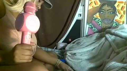 Snapshot of brooklyninfinity chatting on November 18, 2025, 3:34 am brooklyninfinity online show from November 18, 2025, 3:34 am