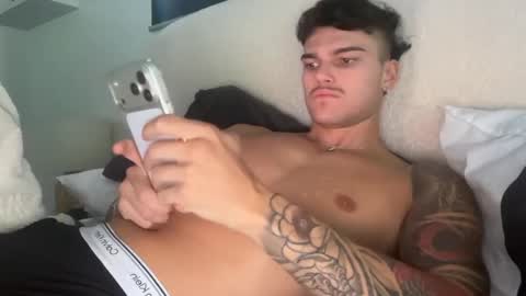 Snapshot of brooklyntay chatting on February 15, 2026, 11:01 pm BrooklynTay online show from February 15, 2026, 11:01 pm