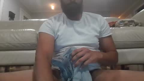 Snapshot of brownbd32 chatting on November 21, 2025, 5:28 am brownbd32 online show from November 21, 2025, 5:28 am