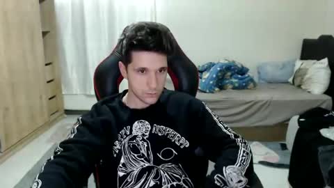 Snapshot of brownhaiir chatting on December 3, 2024, 12:06 pm brownhaiir online show from December 3, 2024, 12:06 pm