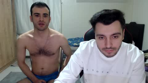 Snapshot of brownhaiir chatting on February 5, 2025, 7:10 pm brownhaiir online show from February 5, 2025, 7:10 pm