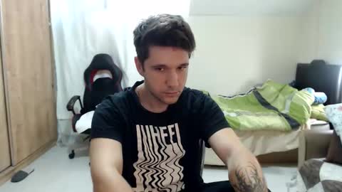 Snapshot of brownhaiir chatting on September 18, 2025, 1:57 pm brownhaiir online show from September 18, 2025, 1:57 pm