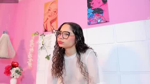 Snapshot of brownmaia1 chatting on October 4, 2025, 12:58 pm brownmaia1 online show from October 4, 2025, 12:58 pm