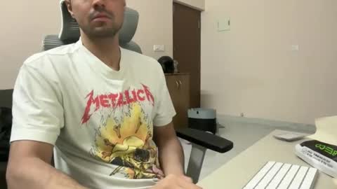 Snapshot of brownmeverick chatting on June 8, 2026, 2:28 pm brownmeverick online show from June 8, 2026, 2:28 pm