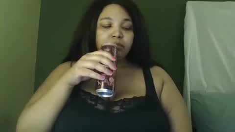 Snapshot of brownsugar0910 chatting on March 4, 2026, 12:49 am EtherealLilac online show from March 4, 2026, 12:49 am