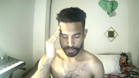 bruce_1111 online show from October 15, 2025, 8:25 am