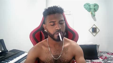 bruce_1111 online show from October 22, 2025, 9:14 pm