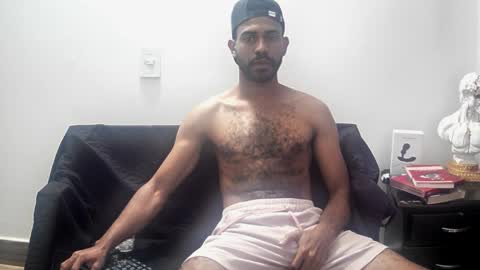 bruce_1111 online show from January 7, 2026, 5:59 pm