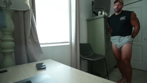 onlyfans BRUCESTRYKER online show from October 18, 2025, 3:35 pm