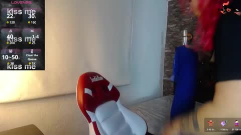 Snapshot of bruja_scarlata chatting on February 13, 2025, 5:54 pm Bruja SCarlata online show from February 13, 2025, 5:54 pm